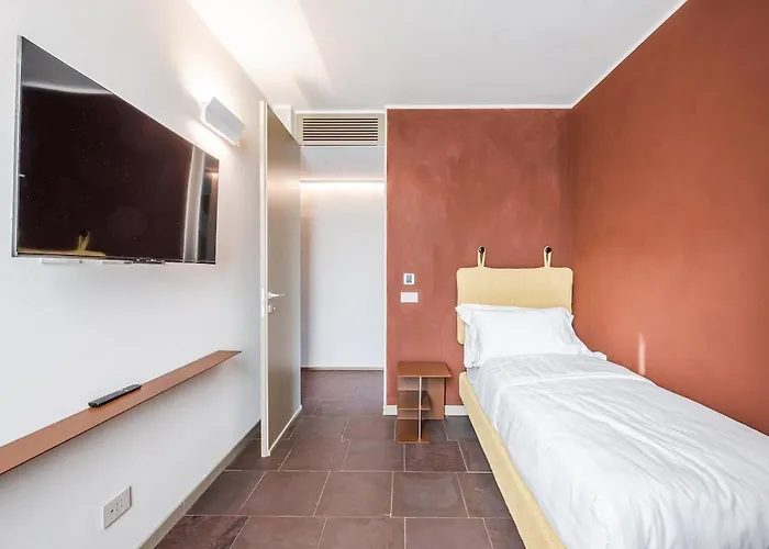 아파트 Fuoriporta Affitti Brevi - Parigina - Casangiorgio104 *